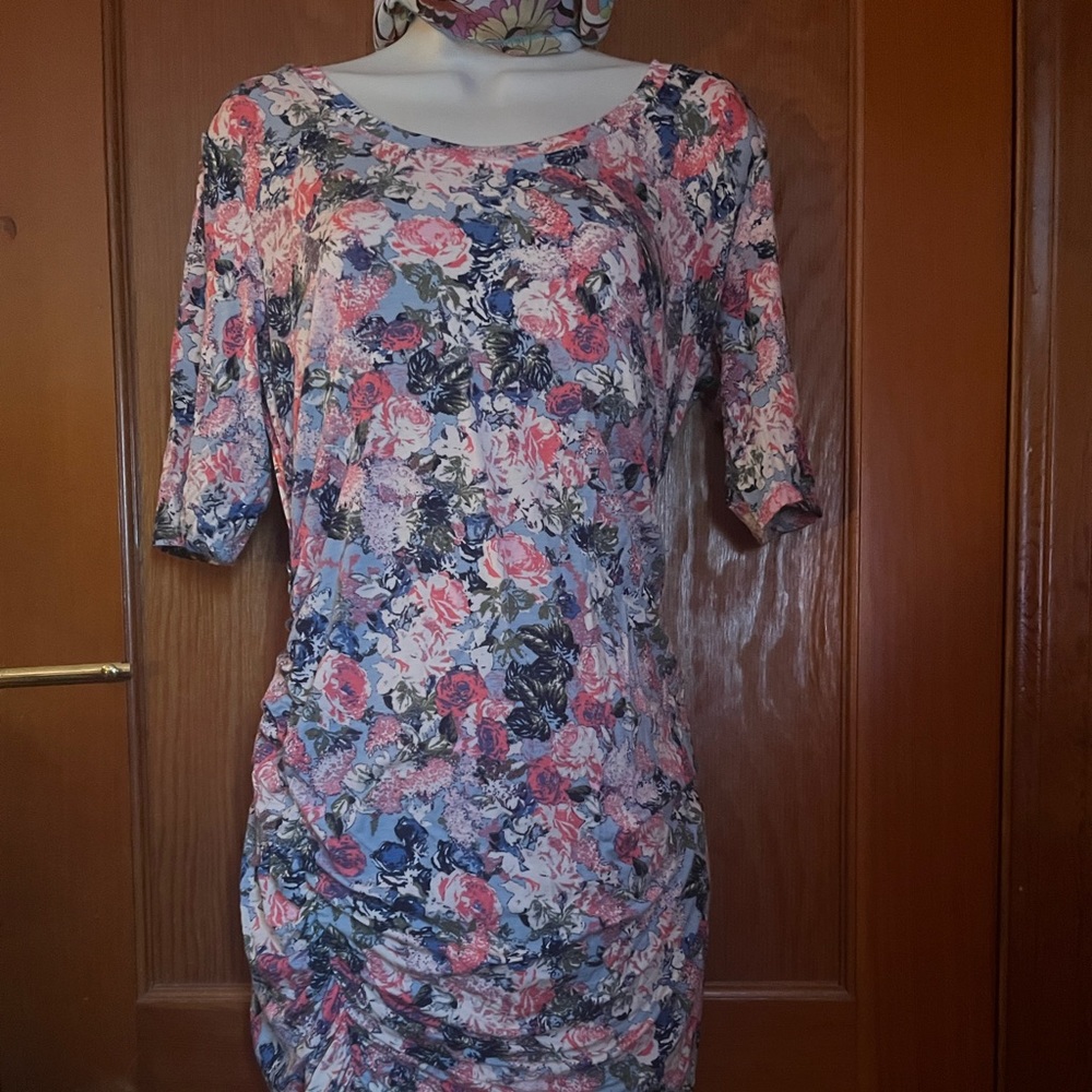 MATERNITY DRESS - Picture 2 of 6